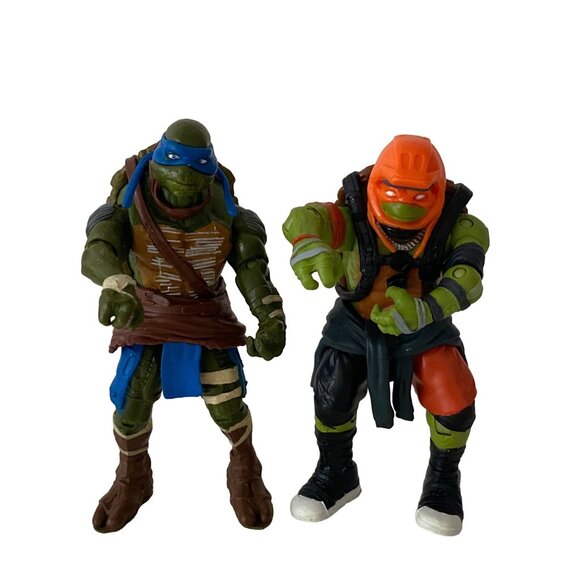playmates Other - TMNT 2015 MICHELANGELO 2014 LEONARDO Action Figures No Weapons